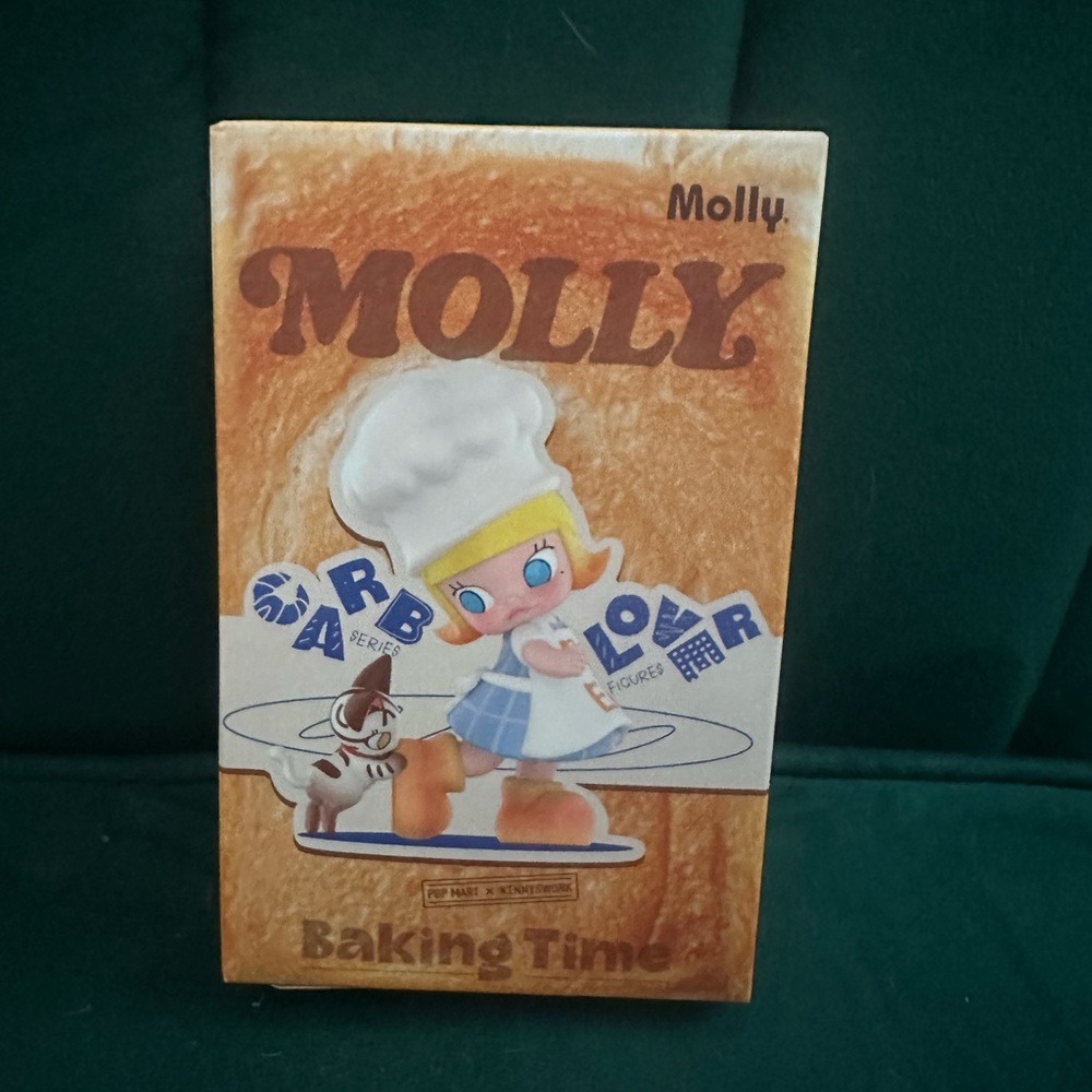 Molly Baking Time Figurine